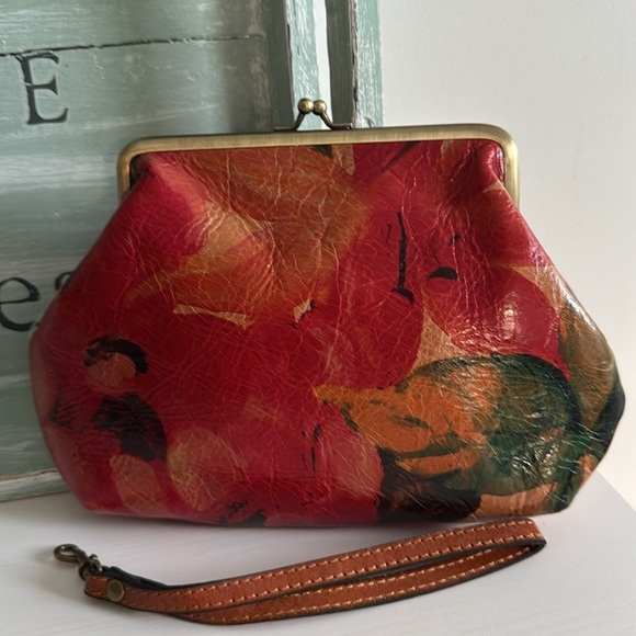Patricia Nash Kiss Lock Pink Red Green Floral Wristlet NWOT - Picture 2 of 10